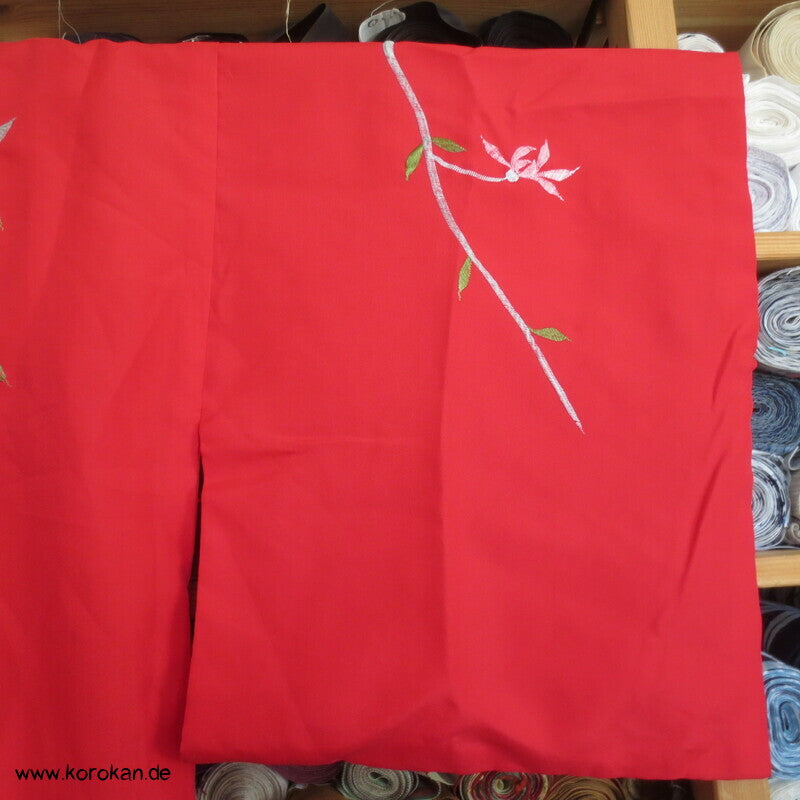 Mitsukiku japanischer gestickter Phönix Touristenkimono