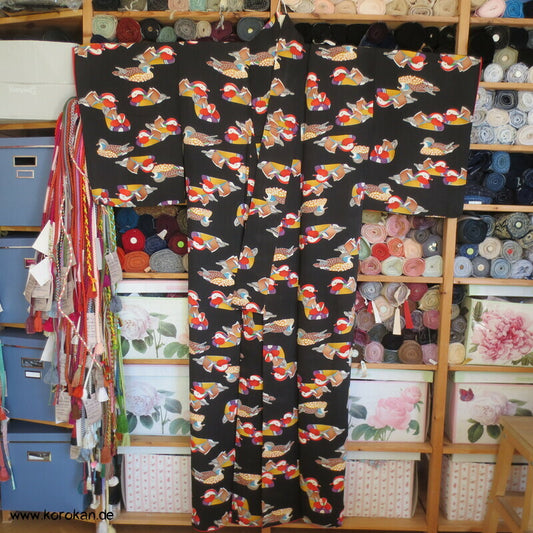 Komon Kimono Seidencrepe allover Mandarinenten