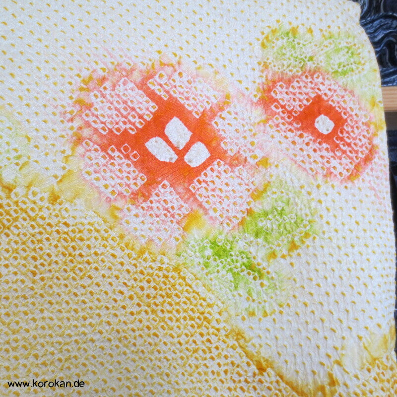 Full Shibori angedeutete Blumen und Blätter Seidendamast Furisode Kimono