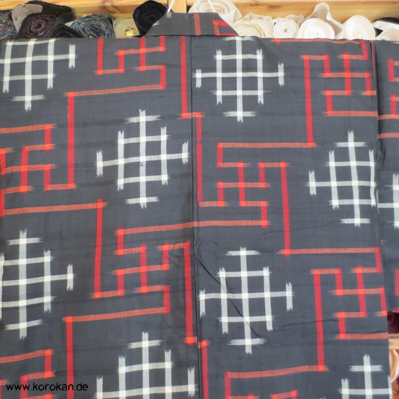 Sayagata rot - weiß auf schwarz Meisen Seiden Kimono