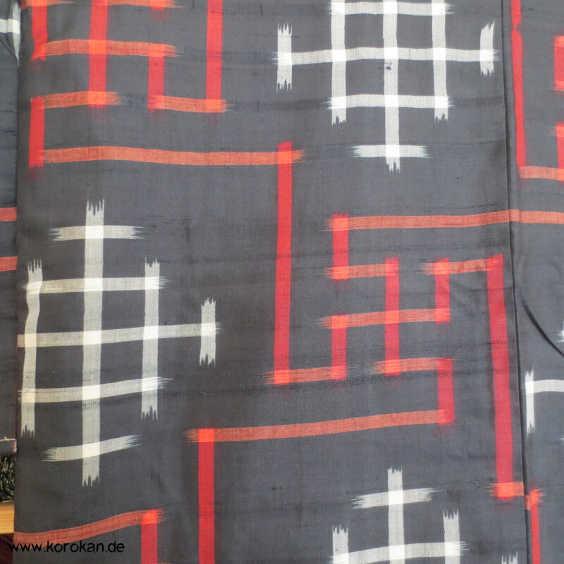 Sayagata rot - weiß auf schwarz Meisen Seiden Kimono