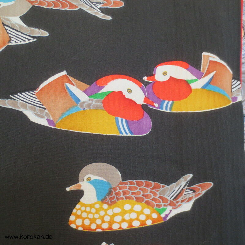 Komon Kimono Seidencrepe allover Mandarinenten