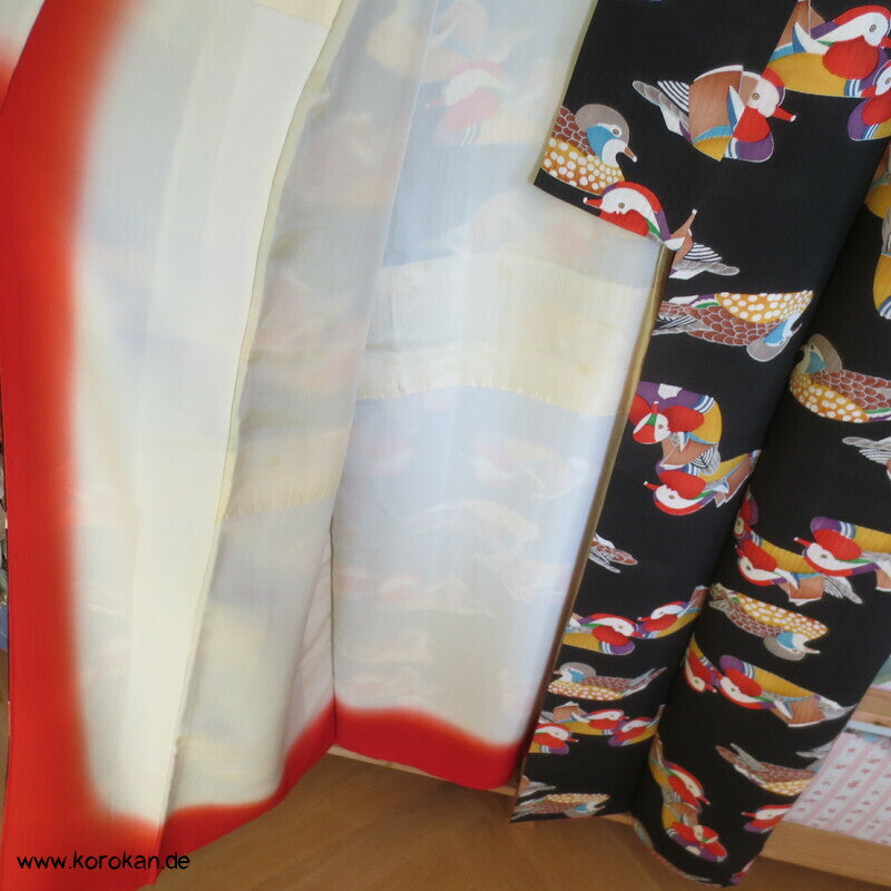 Komon Kimono Seidencrepe allover Mandarinenten