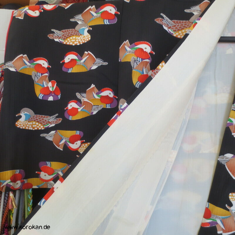 Komon Kimono Seidencrepe allover Mandarinenten