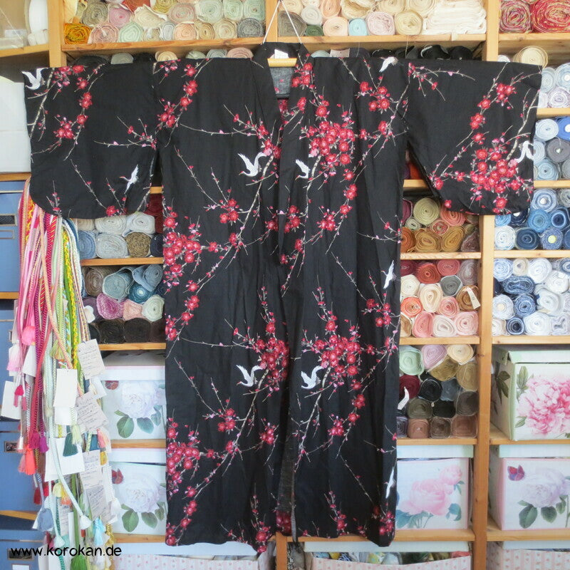kurzer breiter Ume und Kraniche Yukata