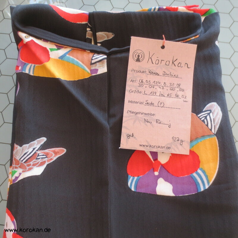 Komon Kimono Seidencrepe allover Mandarinenten