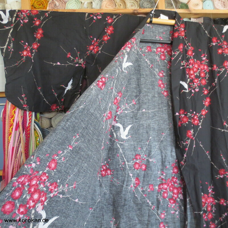 kurzer breiter Ume und Kraniche Yukata