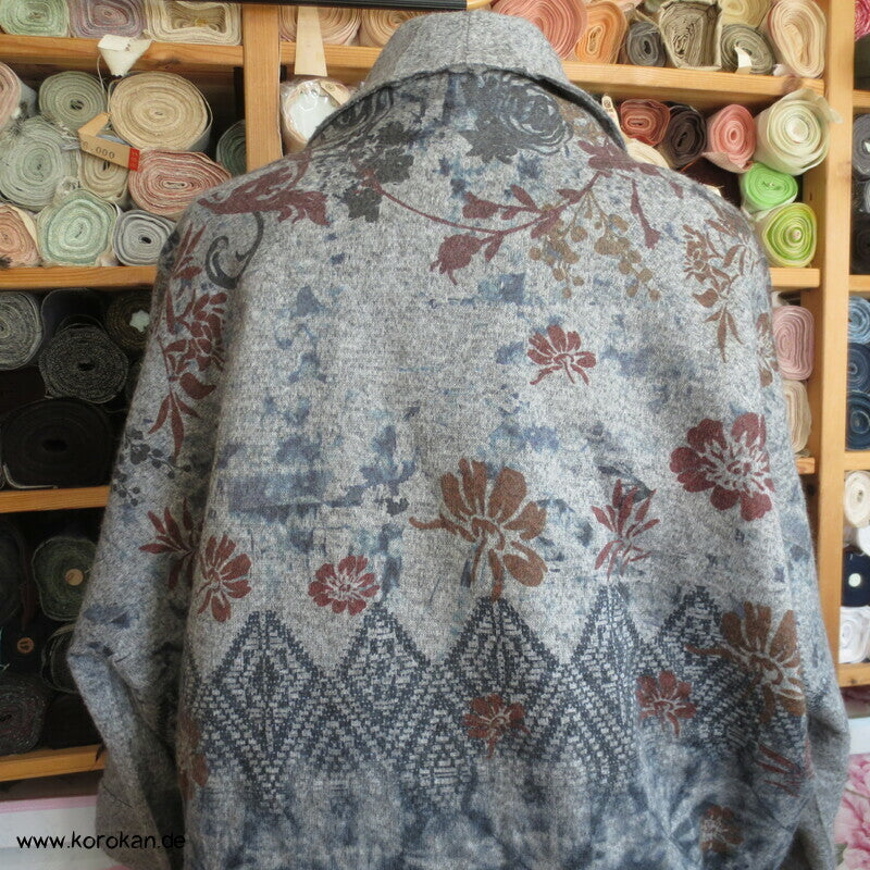 italienische Wollwalkjacke, mit Druckmuster auf grau