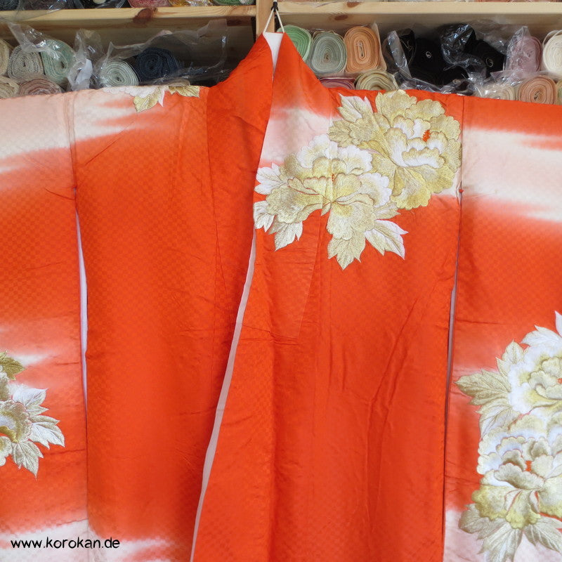goldene Päonien Stickerei Kakeshita / Furisode Seidendamast Kimono