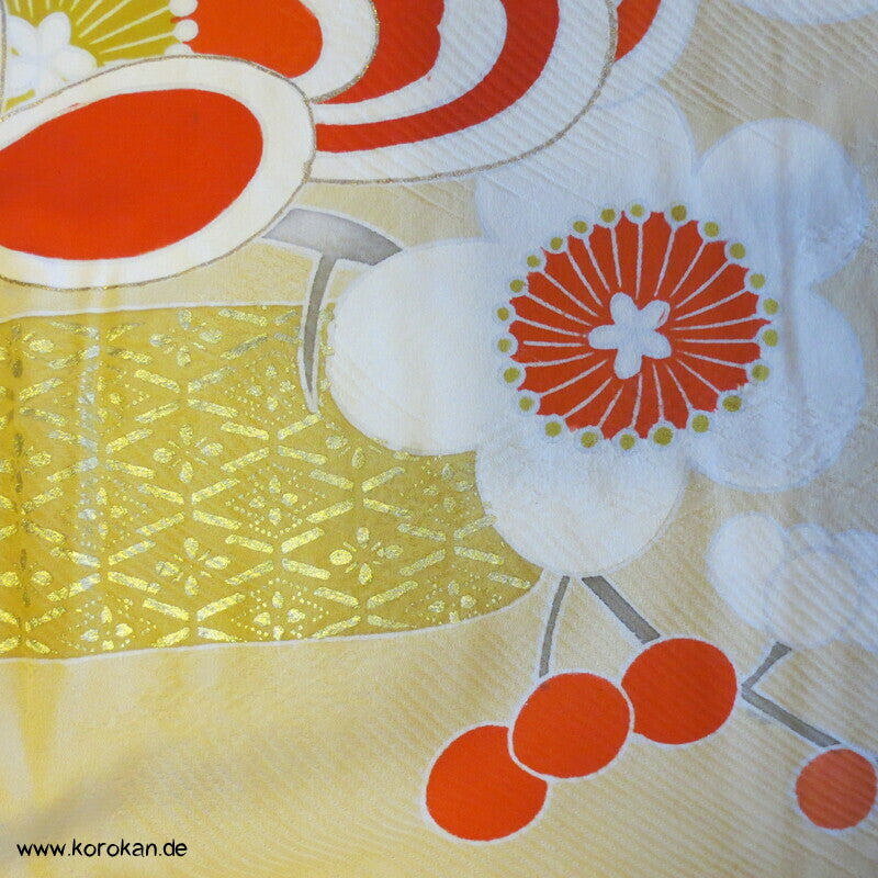 Sakurazweig stilisiert Furisode Seiden Karieba