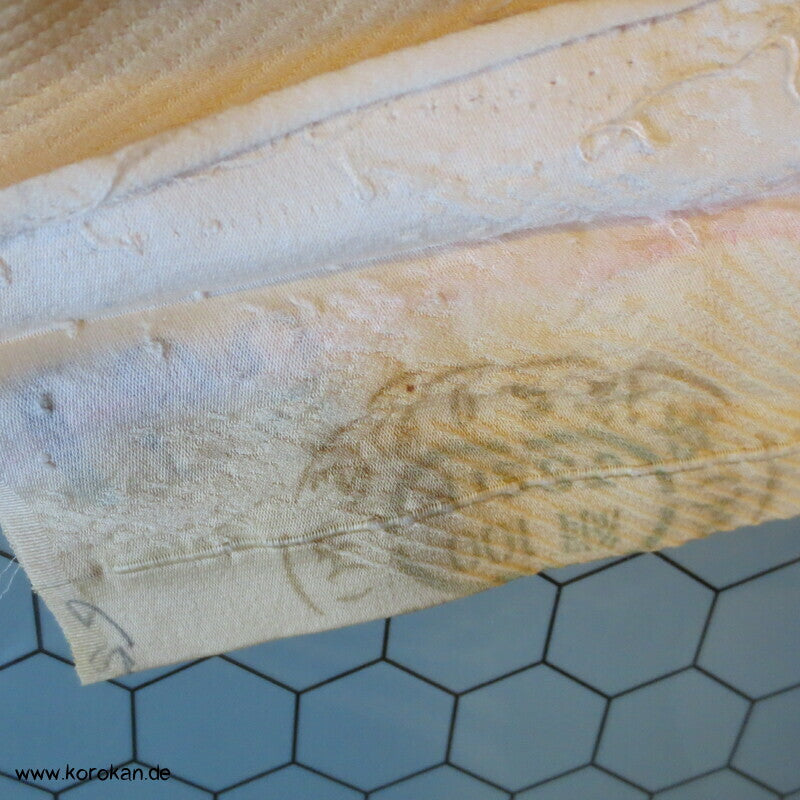 Sakurazweig stilisiert Furisode Seiden Karieba