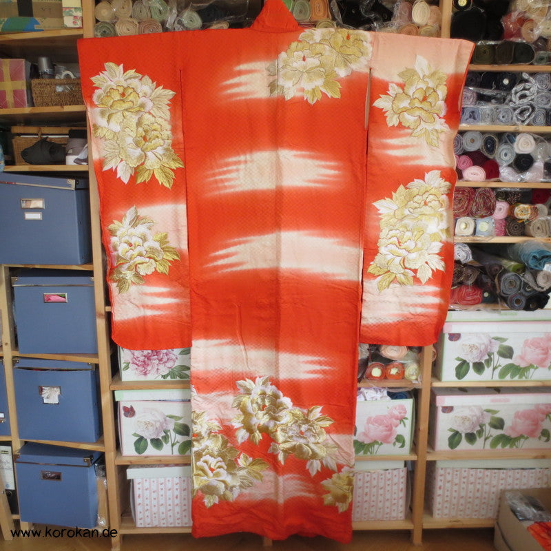 goldene Päonien Stickerei Kakeshita / Furisode Seidendamast Kimono