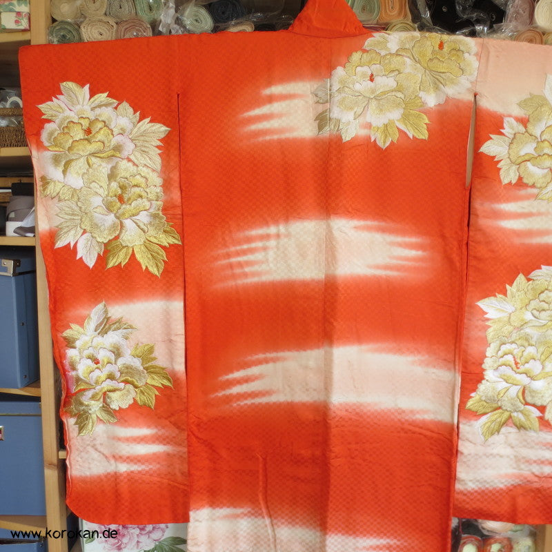 goldene Päonien Stickerei Kakeshita / Furisode Seidendamast Kimono