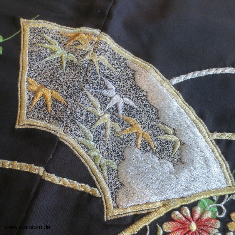 Homongi Seidencrepe Kimono gestickter Fasan im Fächer
