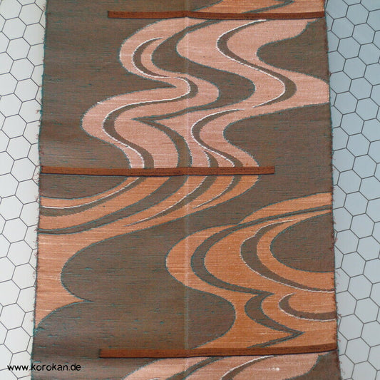 Fluss in beige grün auf braun Obi Seidenbrokat