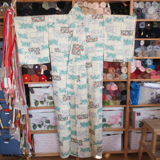 bunte Ume Pflaumen Blüten Komon Kimono