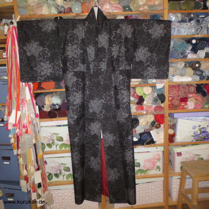 Ahornblätter Kasuri Tsumugi Seiden Kimono