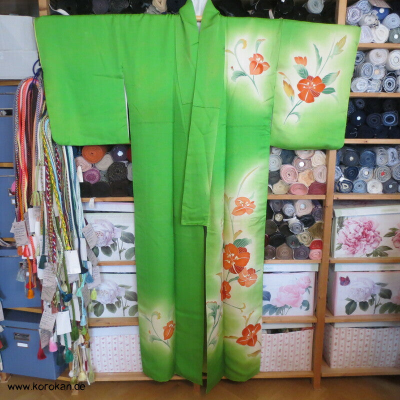 moderne Blumen grüne Seide Homongi Kimono
