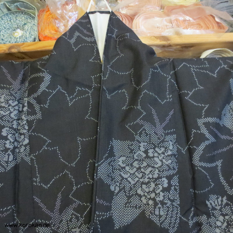 Ahornblätter Kasuri Tsumugi Seiden Kimono