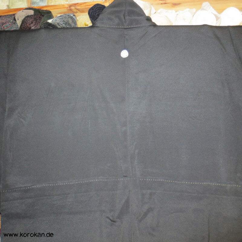 Tsunami Wellen und Kiefern, bestickter Tomesode Kimono