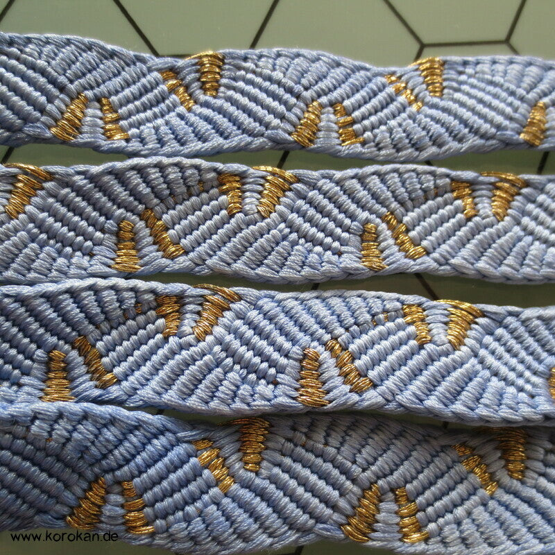 hellblaugoldnes Muschelwellenmuster Obijime, Seide / Lurex