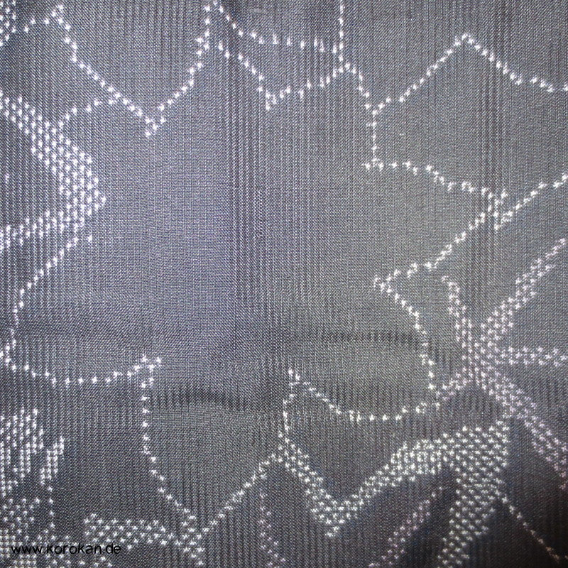 Ahornblätter Kasuri Tsumugi Seiden Kimono