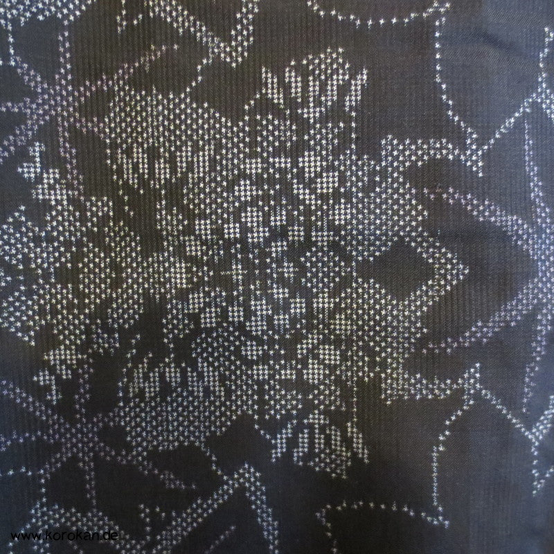 Ahornblätter Kasuri Tsumugi Seiden Kimono