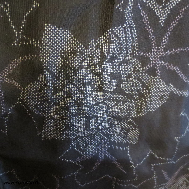 Ahornblätter Kasuri Tsumugi Seiden Kimono