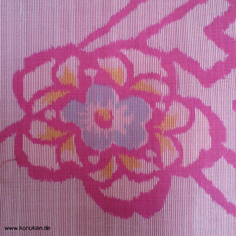 Art Deco Blüten und Sayagata Kasuri Meisen Seiden Hitoe Kimono