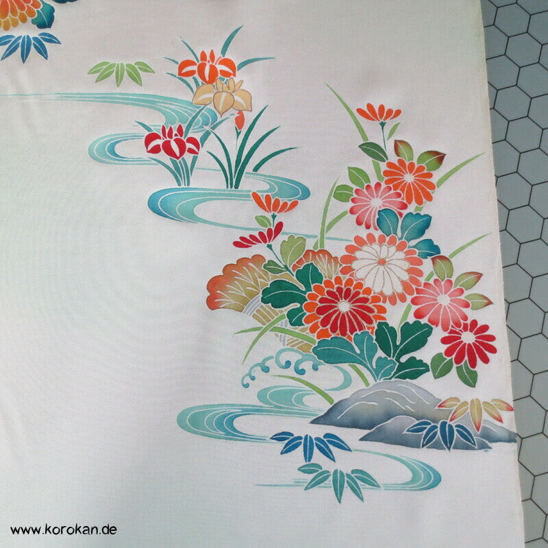 Blumen gemalt auf heller Seide Tanmono für Homongi