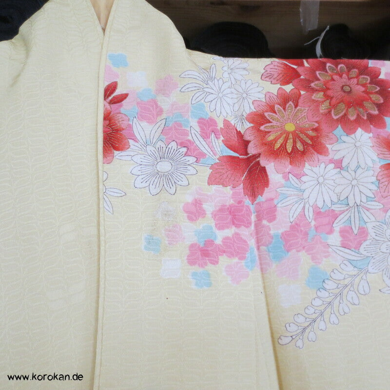 Kiku Splash hellgelber Seiden Homongi Kimono