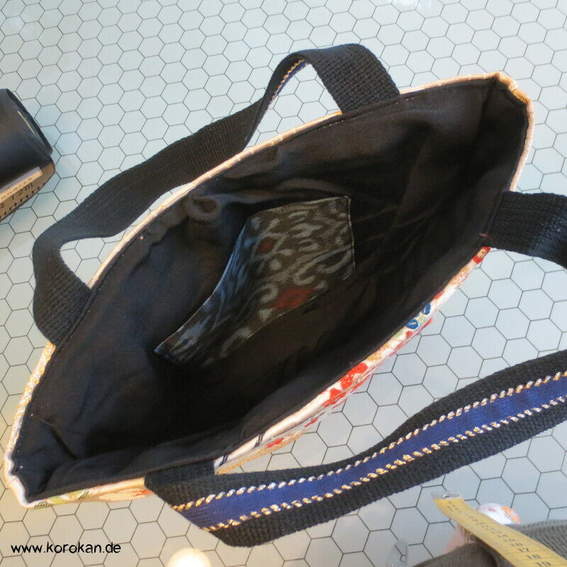 japanische Upcycling Tasche aus Kimono Obi Brokat, gefüttert mit Seide