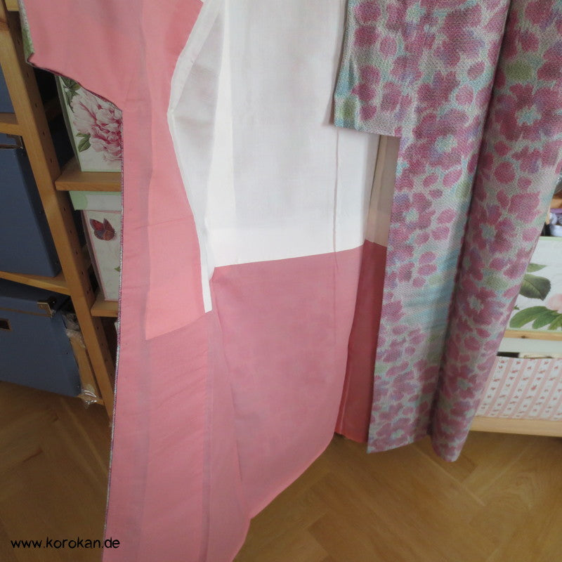 Kasuri Blüten Tsumugi Seiden Kimono