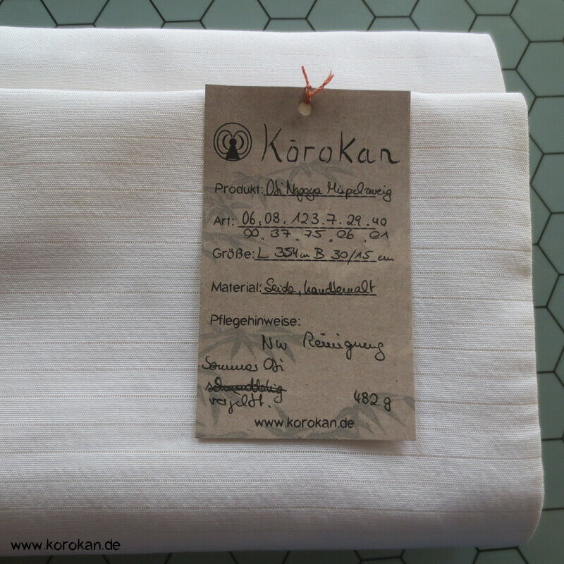 handgemalter Mispelzweig Sommer Nagoya Obi