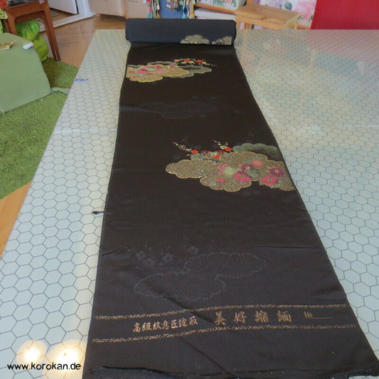 Wolken und Blüten Kimono Seide/ Lurex/ Urushi