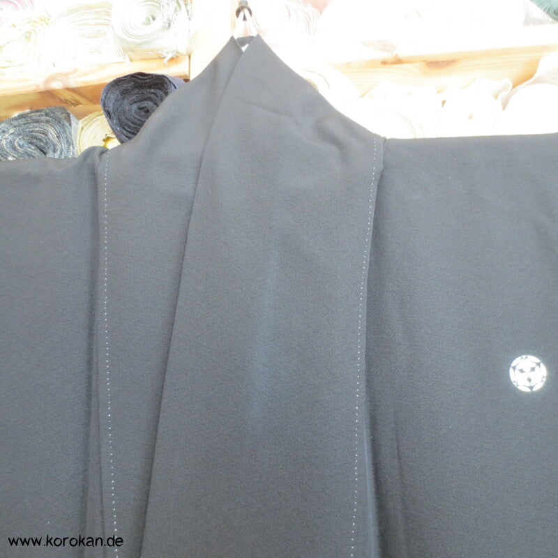 junge Kiefer bestickt Tomesode Seiden Kimono