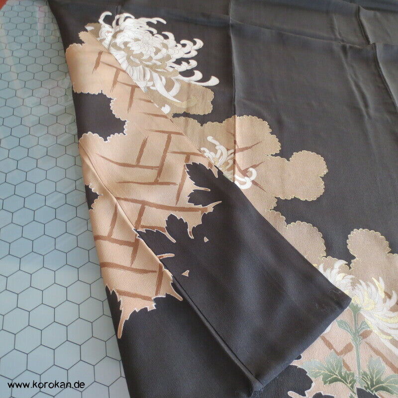 Crazy Chrysanthemen antiker Tomesode Kimono