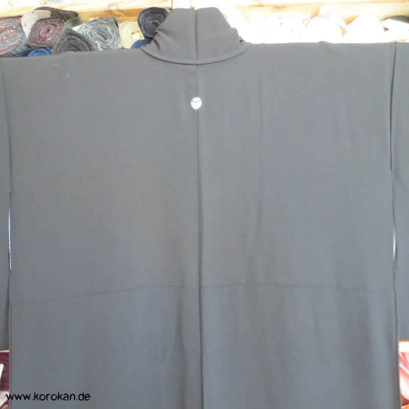 junge Kiefer bestickt Tomesode Seiden Kimono