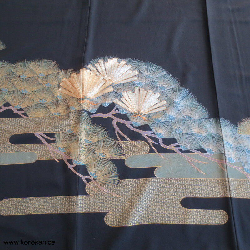 junge Kiefer bestickt Tomesode Seiden Kimono