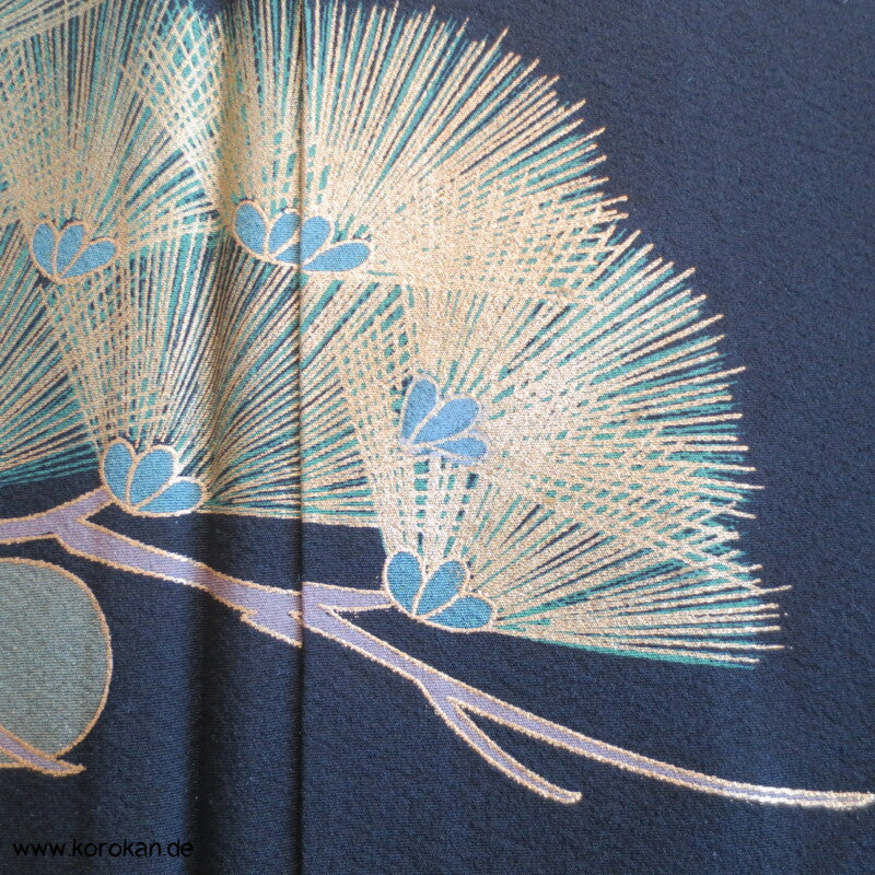junge Kiefer bestickt Tomesode Seiden Kimono