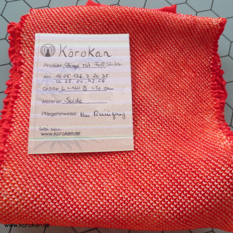 Full Shibori auf rotem Seidencrepe