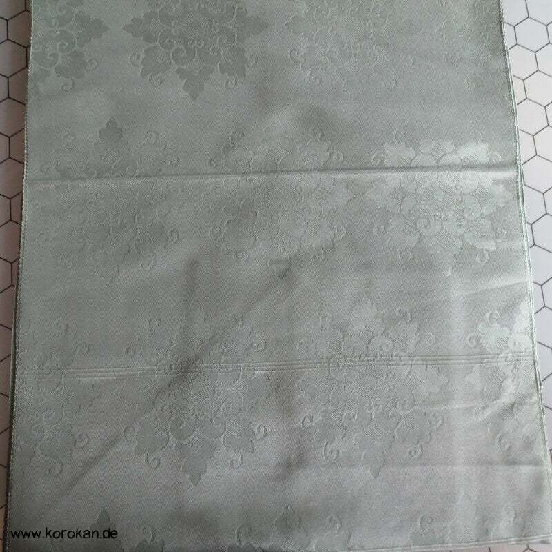 Ornamente in dunkeljade, feiner leichter Nagoya Obi