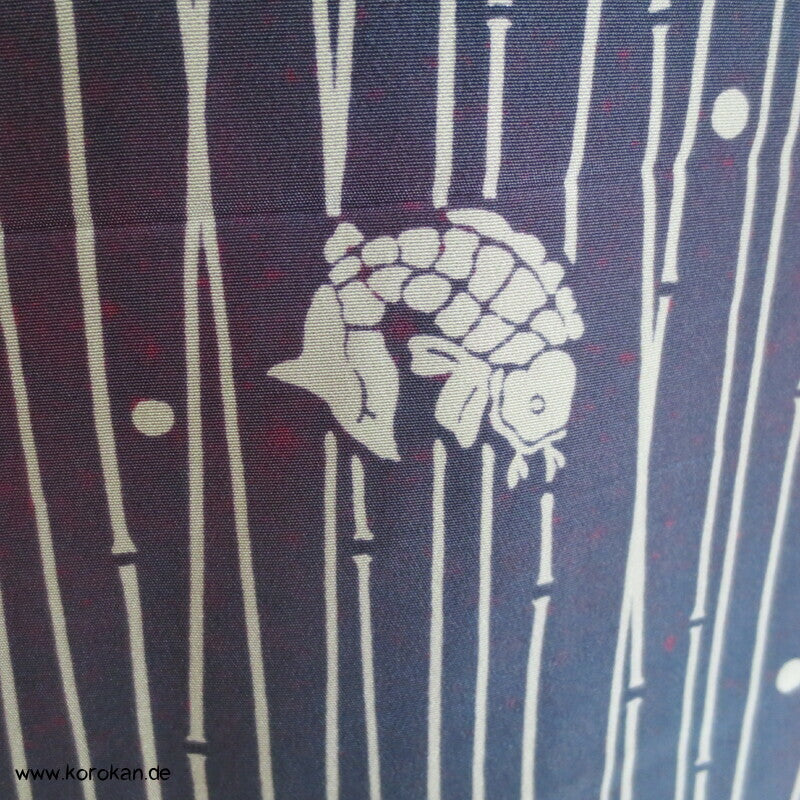 Koi zwischen Bambus auf Bokashi Hitoe Kimono