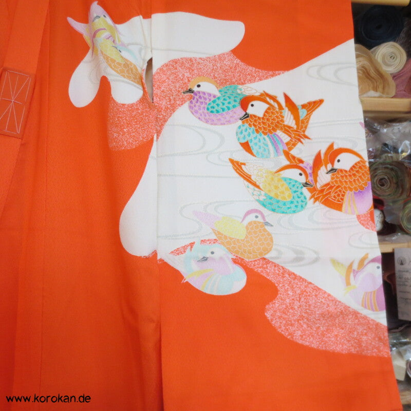kleine Mädchen Furisode - Prachtkimono, Mandarinenten, Goldstickerei