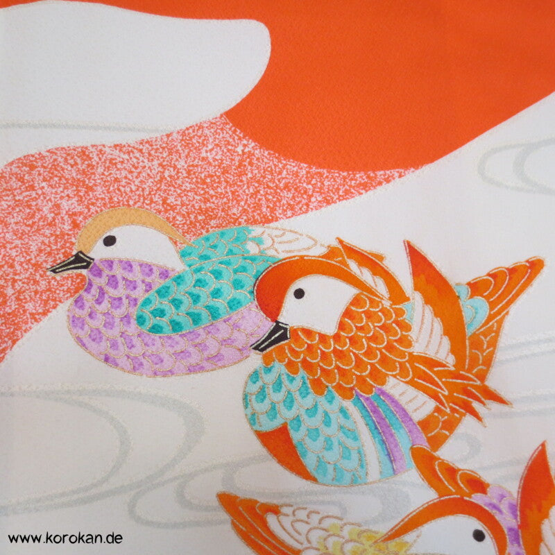 kleine Mädchen Furisode - Prachtkimono, Mandarinenten, Goldstickerei