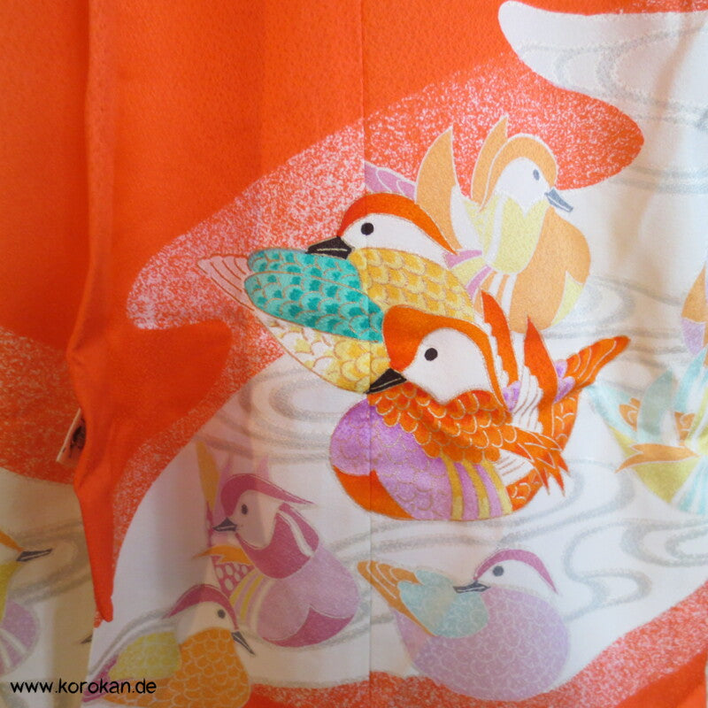 kleine Mädchen Furisode - Prachtkimono, Mandarinenten, Goldstickerei
