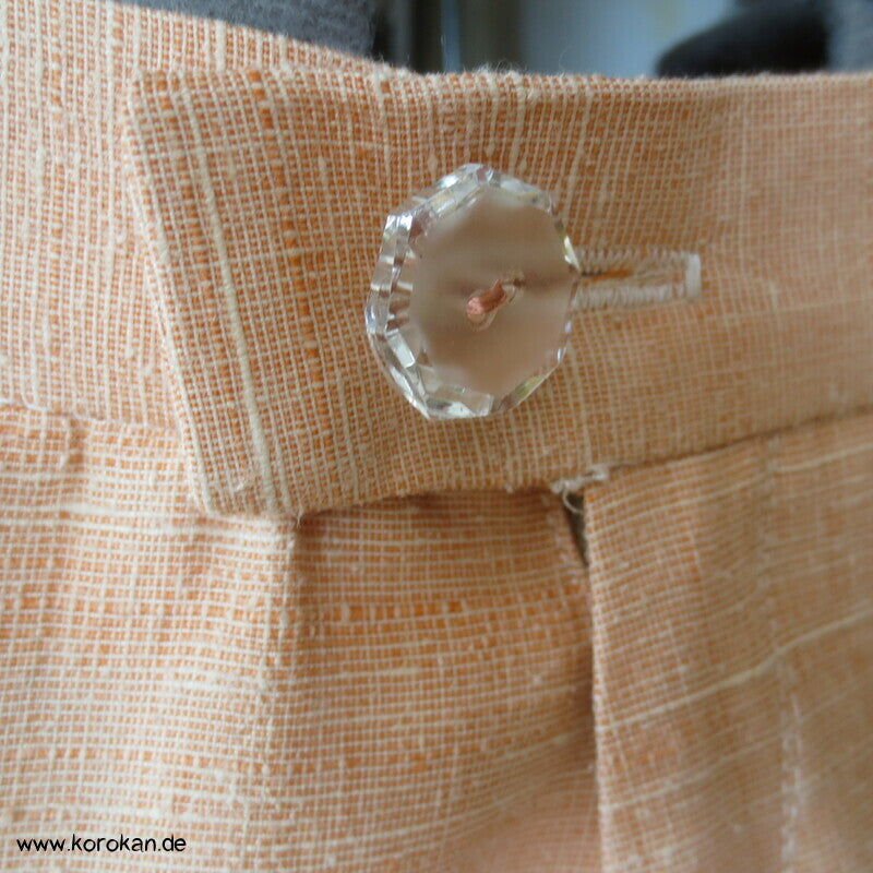 weite Bundfalten Hose Kimono Tsumugi Seiden Kasuri Kikko Stoff, Glasknopf, Gr. 44