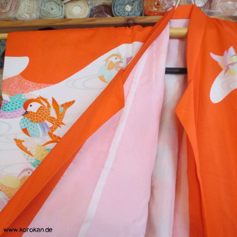 kleine Mädchen Furisode - Prachtkimono, Mandarinenten, Goldstickerei