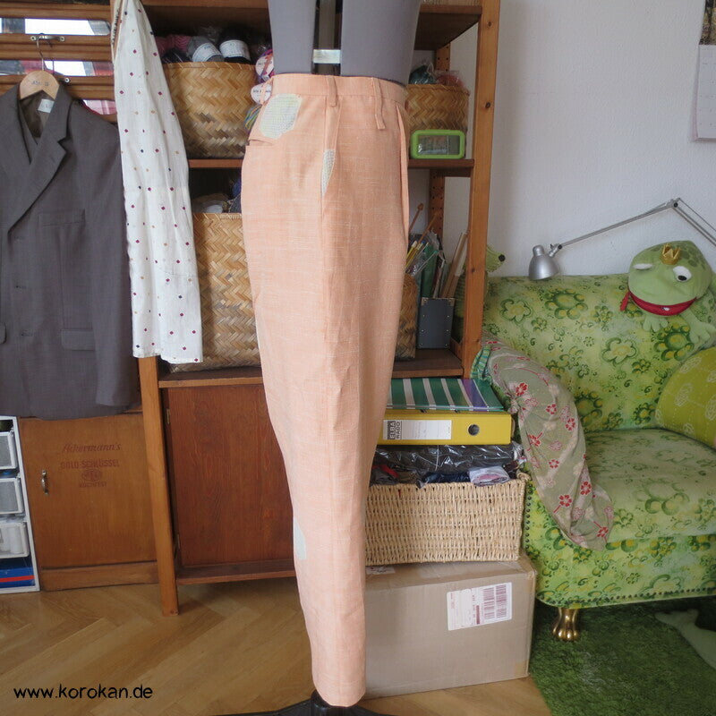 weite Bundfalten Hose Kimono Tsumugi Seiden Kasuri Kikko Stoff, Glasknopf, Gr. 44