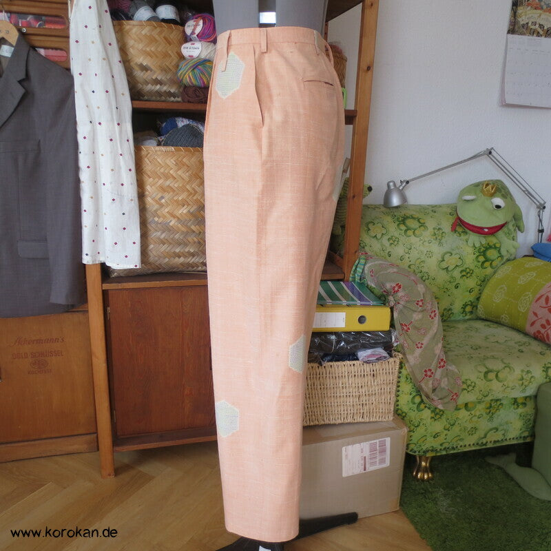 weite Bundfalten Hose Kimono Tsumugi Seiden Kasuri Kikko Stoff, Glasknopf, Gr. 44